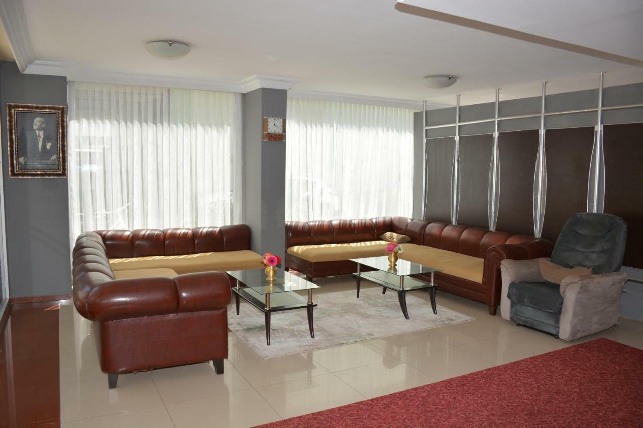 Bahceli Family Otel Анталья Экстерьер фото